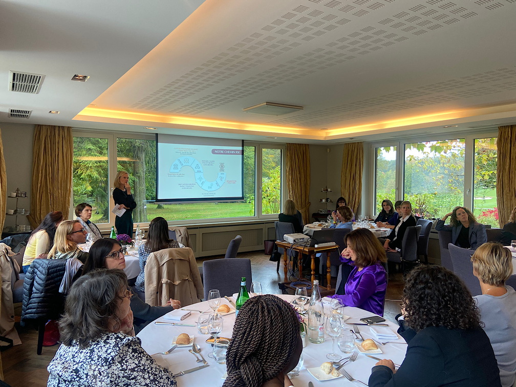 img 1949 53280616852 o