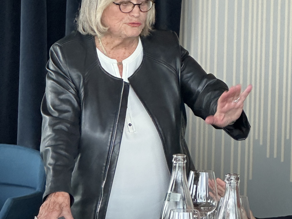 img 2883 53686568894 o