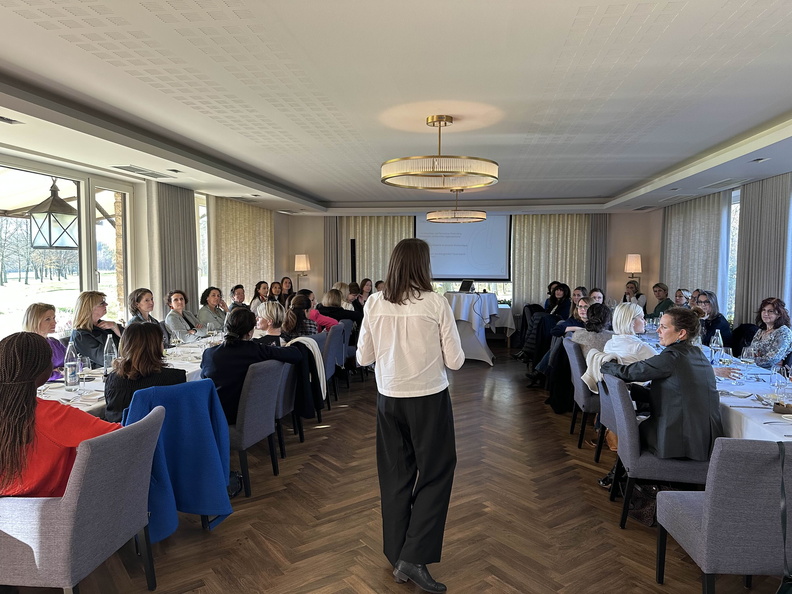 img 8624 54178978313 o