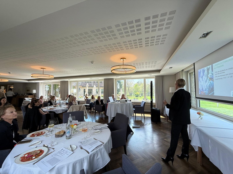 c2ed88ec-9458-4255-83d1-403588e68539