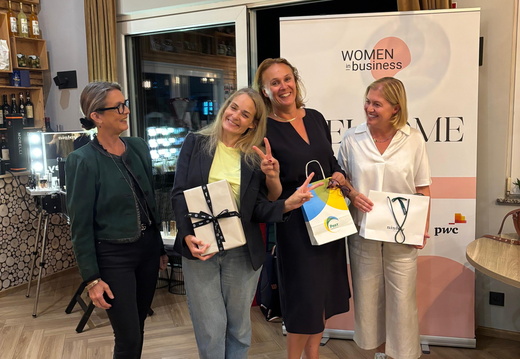 00 b5182628-bc40-48cb-8e1c-707eca00808b 2