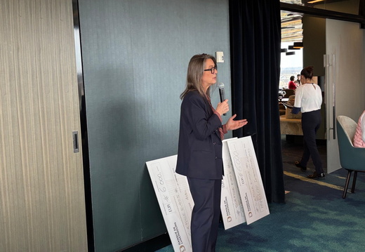 PHOTO-2025-11-14-15-59-21 4 - Grande